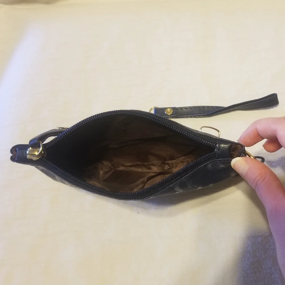 Dark blue textured clutch - Picture 3 of 4